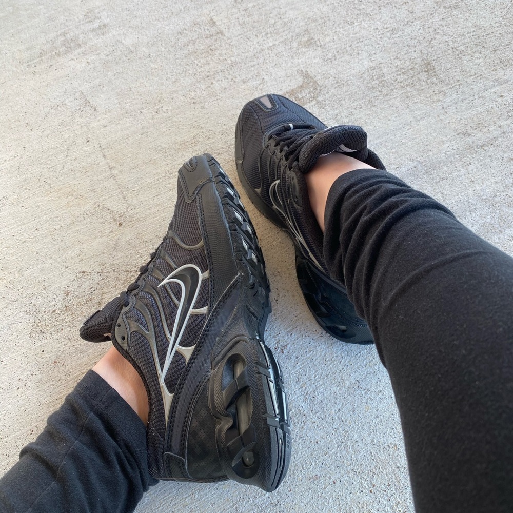 Nike Air Max Torch 4 Black Running Shoes 6